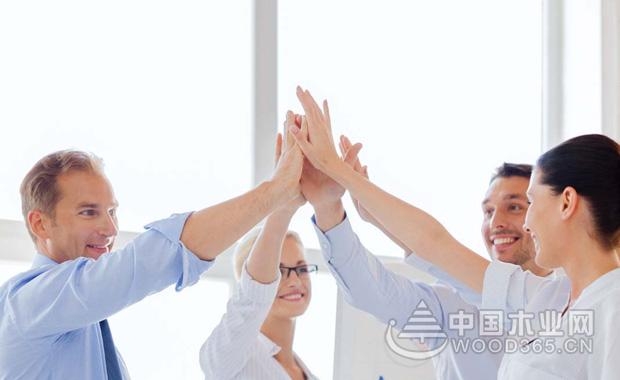 美债收益率警报:今晚CPI或超预期 华尔街押注美联储年内两次降息