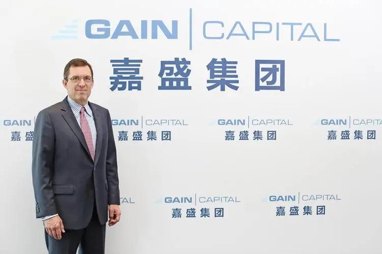 紧急医疗支援2位海外受伤客户，中国平安密切推进美国黄石交通事故急难救援