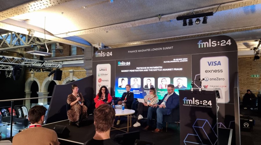 广东颁发首张数据知识产权登记证书